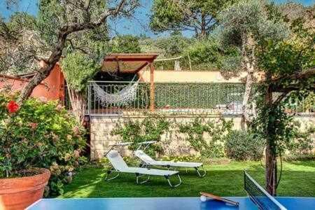 Gocce Villas - Villa De Flores Country Style Villa With Pool Масса-Лубренсе Экстерьер фото